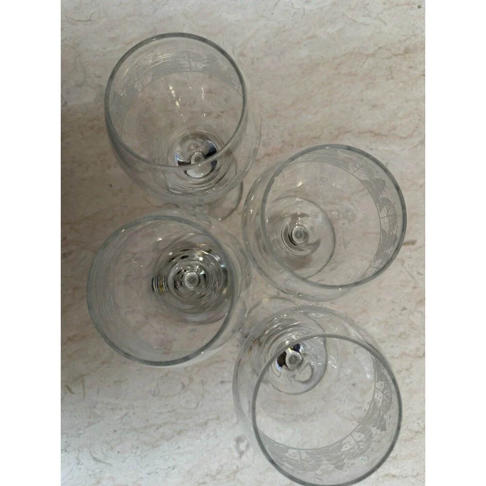 Arbys Etched Libbey Christmas Tree Lot of 4 Wine Glasses 8oz Vintage No Gold Rim
